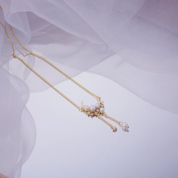 NEW 14K Gold Plated Diamond Pearl Moon Necklace - Picture 8 of 8